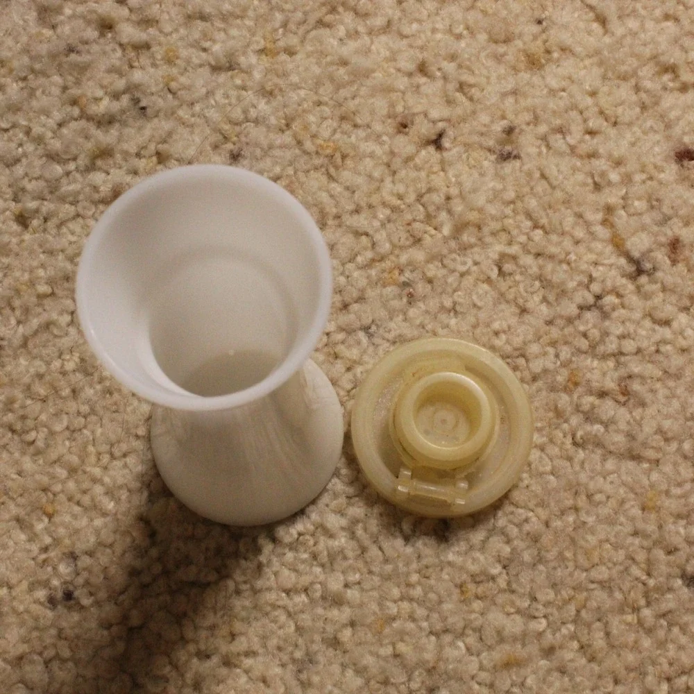 Vintage Tupperware Saltshaker Dispenser White Cream Plastic Flip Top